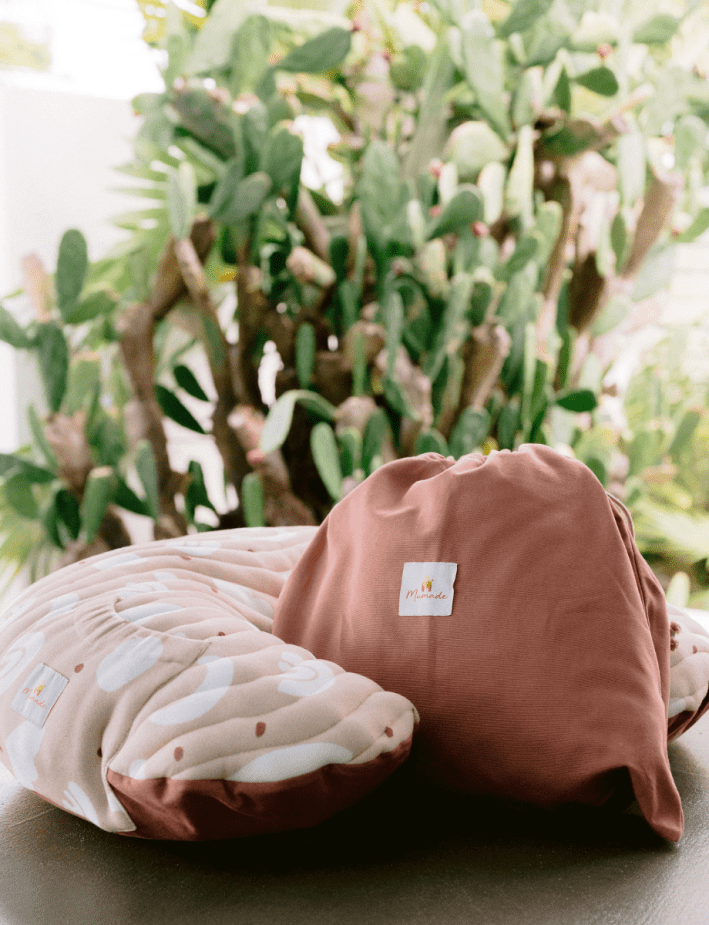 Coussin d’allaitement gonflable rainbow